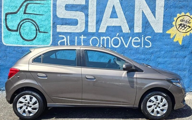 imagem-https://www.socarrao.com.br/sc-vehicle-images-prod/4354674/1792003746143-8559970_14_B_081e84791e.jpeg