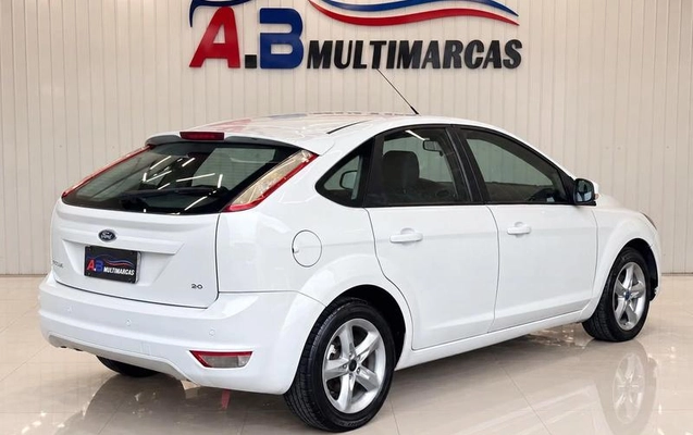 imagem-https://www.socarrao.com.br/sc-vehicle-images-prod/4354729/1792002014799-8271890_2_B_5e47b3c945.jpeg