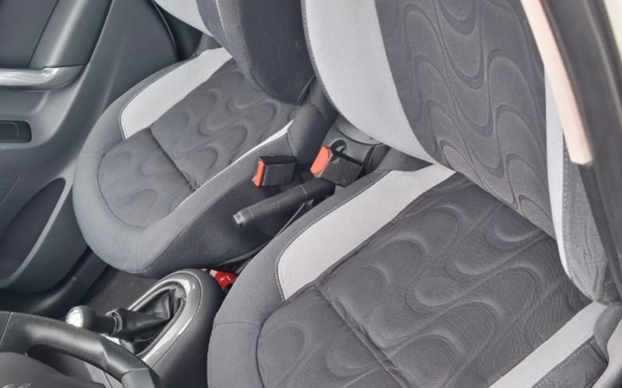 imagem-https://www.socarrao.com.br/sc-vehicle-images-prod/4354737/1792002120139-NWZkNTllODMtODgyYy00M2NiLWJiMTYtZGVhMzBhNzg5MWRlLmpmaWY.jfif
