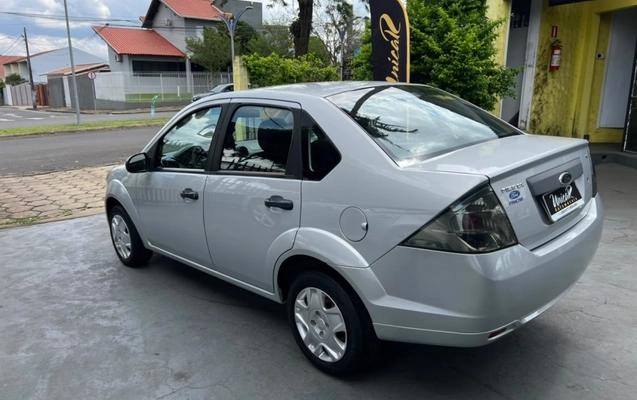imagem-https://www.socarrao.com.br/sc-vehicle-images-prod/4354740/1792006798839-qi3Jrc21zsU4cD51qG0TSfUgbOMZCBLH.jpg