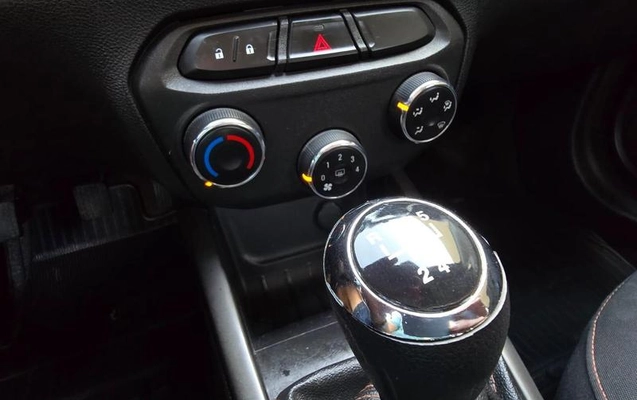 imagem-https://www.socarrao.com.br/sc-vehicle-images-prod/4354742/1792003699446-8559922_8_B_bf3cfff56d.jpeg