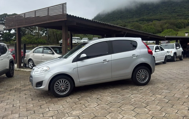 imagem-https://www.socarrao.com.br/sc-vehicle-images-prod/4354745/1792002335957-nOju7eXSo58u1bi8btVTiQ2TqZ4swYn8.jpg
