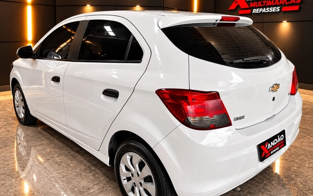 imagem-https://www.socarrao.com.br/sc-vehicle-images-prod/4354767/1792002478194-V2hhdHNBcHAgSW1hZ2UgMjAyNi0xMC0xNCBhdCAxNS4xOC4zNS5qcGVn.jpeg