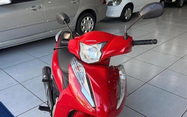 imagem-https://www.socarrao.com.br/sc-vehicle-images-prod/4354781/1792002525239-8471609_5_B_5f09b28a79.jpeg
