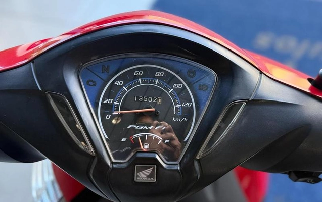 imagem-https://www.socarrao.com.br/sc-vehicle-images-prod/4354781/1792002525249-8471609_7_B_17d8aba752.jpeg