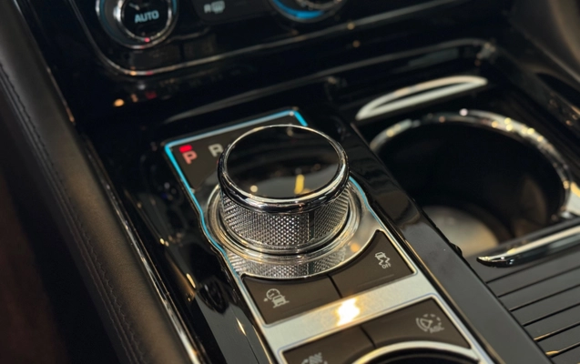 imagem-https://www.socarrao.com.br/sc-vehicle-images-prod/4354804/1792002657419-d45f907f-b6cc-495b-801b-637322f8e0de.jpg