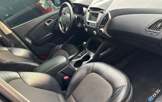 imagem-https://www.socarrao.com.br/sc-vehicle-images-prod/4354821/1792002757320-ZTNhNWVkMDItMWQ1ZS00ODNlLTgwMGItZTE4MjVhYjM1ODg0LmpmaWY.jfif