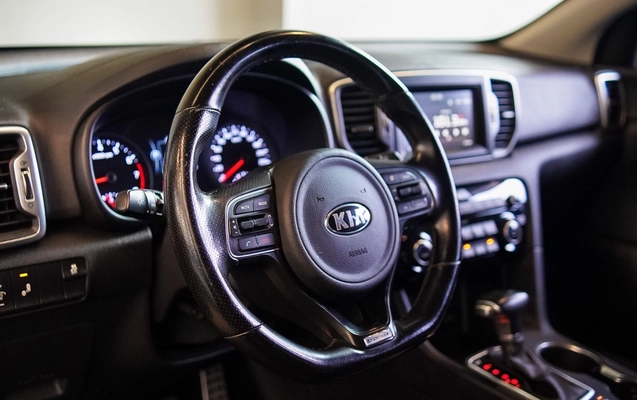 imagem-https://www.socarrao.com.br/sc-vehicle-images-prod/4354824/1792002810681-db2907b4-272c-46a4-8502-2b868b6bc881.jpg