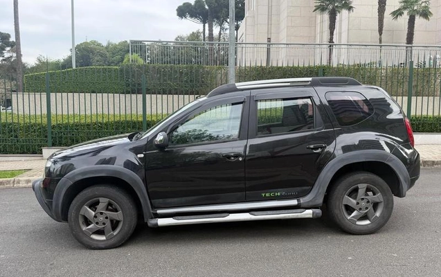 imagem-https://www.socarrao.com.br/sc-vehicle-images-prod/4354860/1792003193146-8538763_4_B_8d03a33733.jpeg