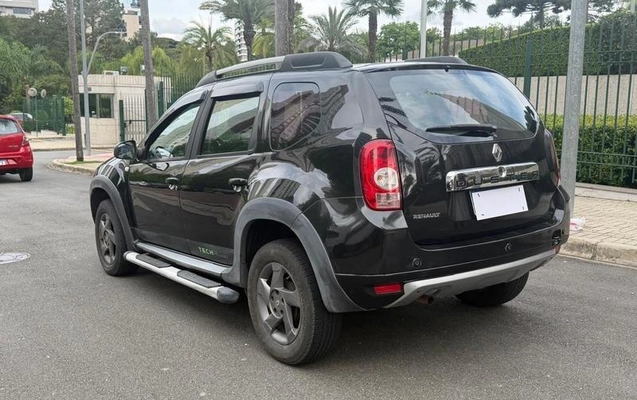 imagem-https://www.socarrao.com.br/sc-vehicle-images-prod/4354860/1792003193150-8538763_7_B_345d4f21f5.jpeg