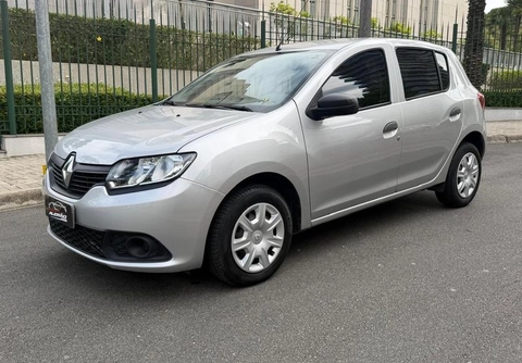 Renault Sandero 2017 Prata — foto 1 de 3