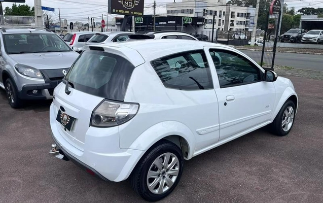 imagem-https://www.socarrao.com.br/sc-vehicle-images-prod/4354948/1792003632348-8482980_31_B_f956b87aaa.jpeg