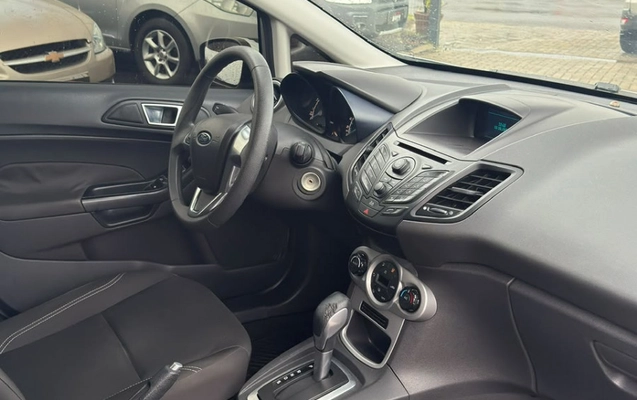 imagem-https://www.socarrao.com.br/sc-vehicle-images-prod/4354952/1792003709074-Jmu14AD4m7knG8bZ9N1LuPLeMNTz7IFI.jpg