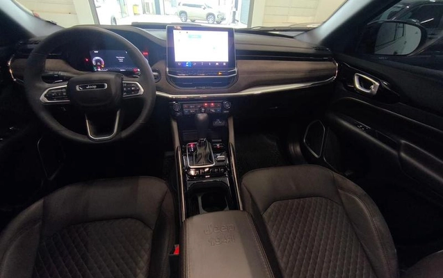 imagem-https://www.socarrao.com.br/sc-vehicle-images-prod/4354953/1792093451400-8570528_9_B_8b9ed8d644.jpeg
