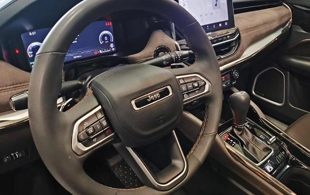 imagem-https://www.socarrao.com.br/sc-vehicle-images-prod/4354953/1792093451405-8570528_12_B_c39d6971be.jpeg