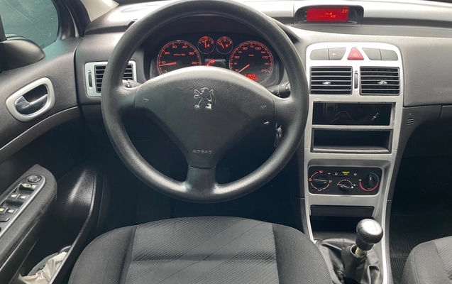 imagem-https://www.socarrao.com.br/sc-vehicle-images-prod/4354963/1792003864351-77fc0b02-b96f-469d-877f-a3fca14339fb.jpg