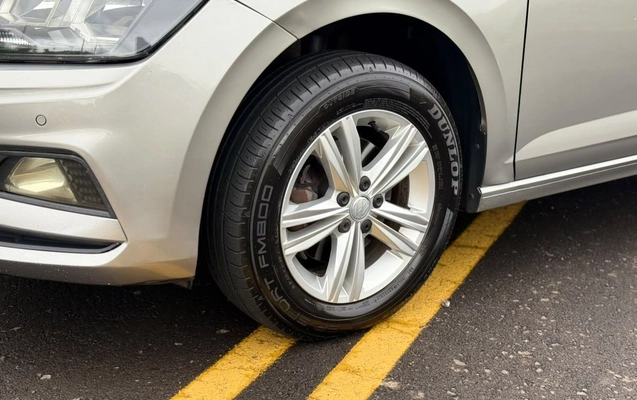 imagem-https://www.socarrao.com.br/sc-vehicle-images-prod/4354970/1792003930247-18ce71cf63b04243b6717ce9f3875a86_1792003702364.jpg