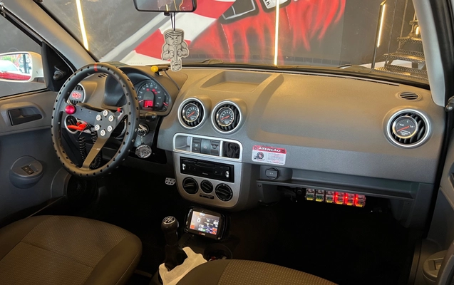imagem-https://www.socarrao.com.br/sc-vehicle-images-prod/4354971/1792167499016-2860de4e-354b-44dd-85da-cb5221ee4bc0.jpg