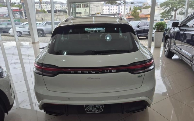 imagem-https://www.socarrao.com.br/sc-vehicle-images-prod/4355040/1792005653593-8569838_4_B_d68187c8af.jpeg