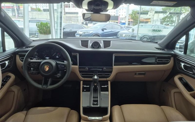 imagem-https://www.socarrao.com.br/sc-vehicle-images-prod/4355040/1792005653601-8569838_8_B_f14a6cbeed.jpeg
