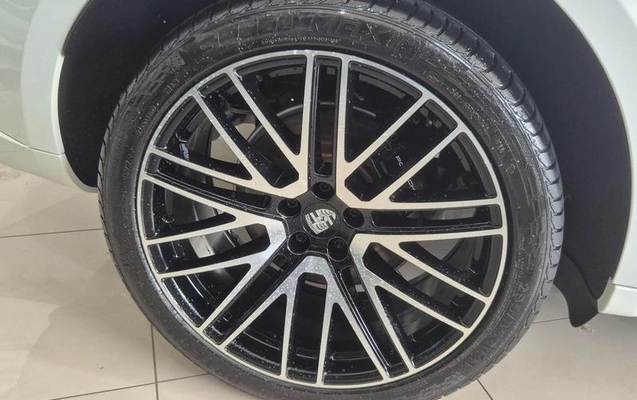 imagem-https://www.socarrao.com.br/sc-vehicle-images-prod/4355040/1792005653608-8569838_12_B_c3a7ad111e.jpeg
