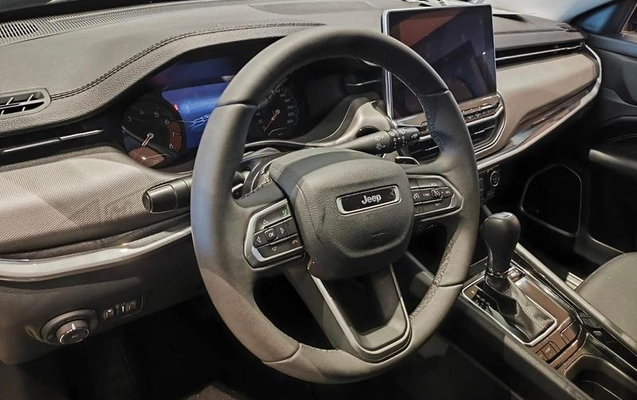 imagem-https://www.socarrao.com.br/sc-vehicle-images-prod/4355054/1792523993904-8570645_4_B_43cc16c79a.jpeg