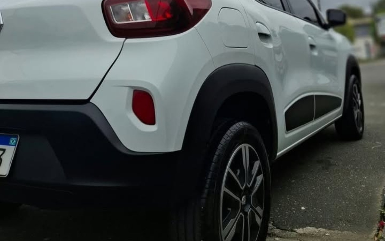 imagem-https://www.socarrao.com.br/sc-vehicle-images-prod/4355088/1792005641169-U2NyZWVuc2hvdF8yMDI2LTEwLTE0LTE2LTE3LTU5LTM1NF9jb20uZmFjZWJvb2sua2F0YW5hLmpwZw.jpg