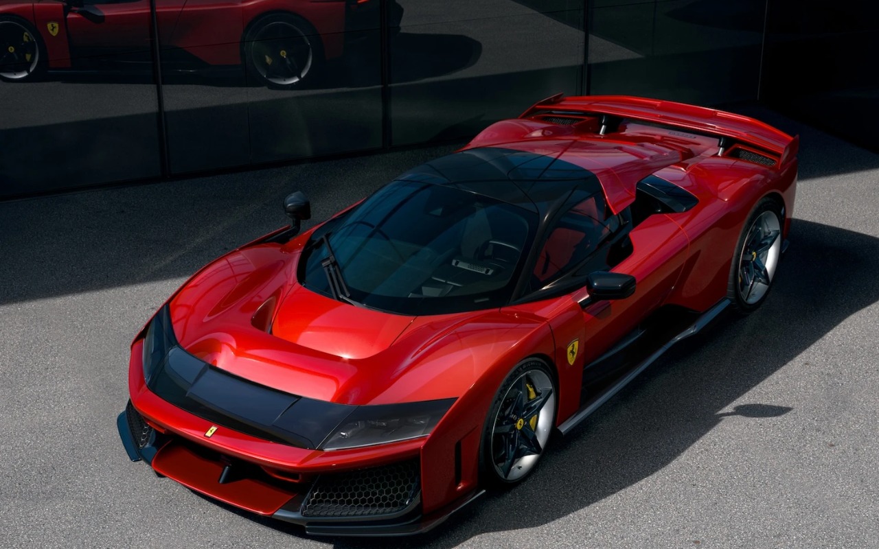 imagem-https://www.socarrao.com.br/sc-vehicle-images-prod/43551/1777918245335-ZmVycmFyaS1mODAuanBn.jpg