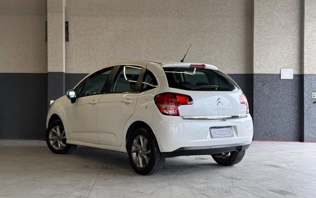 imagem-https://www.socarrao.com.br/sc-vehicle-images-prod/4355165/1792509771459-8361768_5_B_eac4e7c939.jpeg