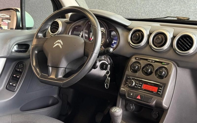 imagem-https://www.socarrao.com.br/sc-vehicle-images-prod/4355165/1792509771465-8361768_9_B_ab816eca8b.jpeg