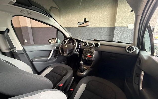 imagem-https://www.socarrao.com.br/sc-vehicle-images-prod/4355165/1792509771466-8361768_10_B_8a05eb4503.jpeg