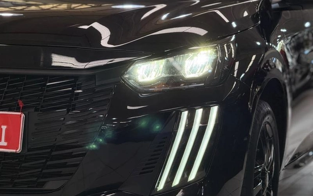 imagem-https://www.socarrao.com.br/sc-vehicle-images-prod/4355166/1792256113032-8570476_19_B_f7442c159c.jpeg