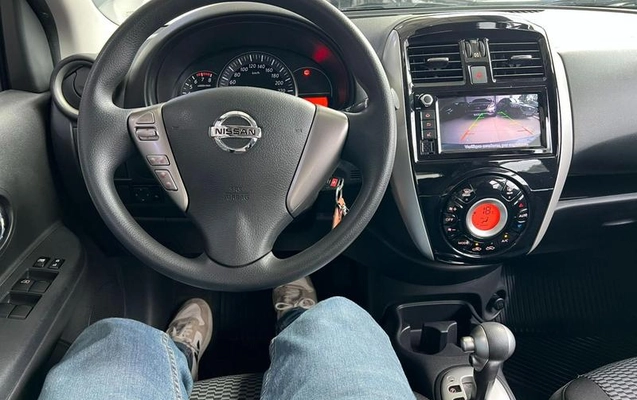 imagem-https://www.socarrao.com.br/sc-vehicle-images-prod/4355182/1792005579815-8536658_10_B_74727b812b.jpeg