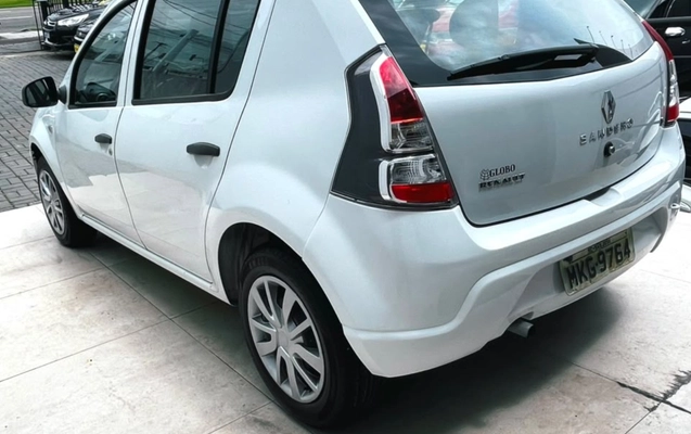 imagem-https://www.socarrao.com.br/sc-vehicle-images-prod/4355202/1792005742567-V2hhdHNBcHAgSW1hZ2UgMjAyNi0xMC0xNCBhdCAxNi4wOS4xMiAoMSkuanBlZw.jpeg