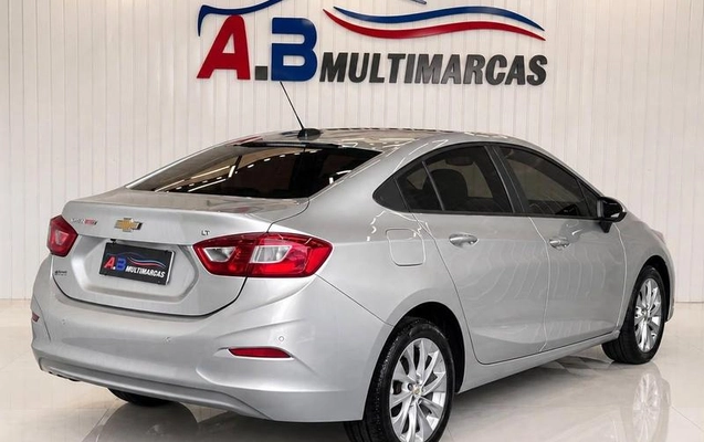 imagem-https://www.socarrao.com.br/sc-vehicle-images-prod/4355212/1792005932426-8570843_13_B_5230fc655a.jpeg