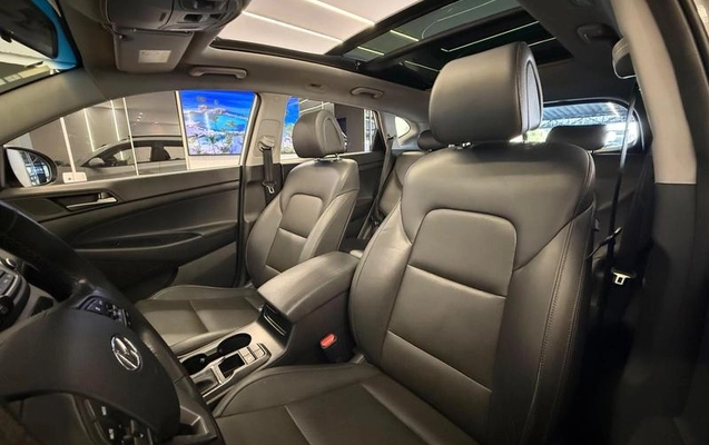 imagem-https://www.socarrao.com.br/sc-vehicle-images-prod/4355219/1792005982697-8570359_3_B_b4f75c9b57.jpeg