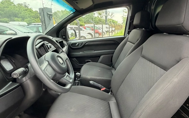 imagem-https://www.socarrao.com.br/sc-vehicle-images-prod/4355294/1792006463946-V2hhdHNBcHAgSW1hZ2UgMjAyNi0xMC0xNCBhdCAxMy40MS4xNyAoMSkuanBlZw.jpeg