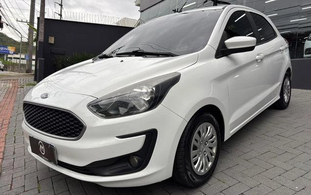 imagem-https://www.socarrao.com.br/sc-vehicle-images-prod/4355339/1792006828901-0aa14161-185b-2ce5-7010-3a244e1a810f.jpg