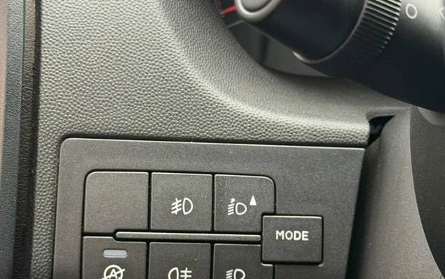 imagem-https://www.socarrao.com.br/sc-vehicle-images-prod/4355355/1792007000679-V2hhdHNBcHAgSW1hZ2UgMjAyNi0wOS0yNCBhdCAxMy41NC41Ny5qcGVn.jpeg