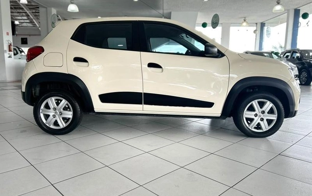 imagem-https://www.socarrao.com.br/sc-vehicle-images-prod/4355416/1792766359908-8540830_3_B_4cbdb562ba.jpeg