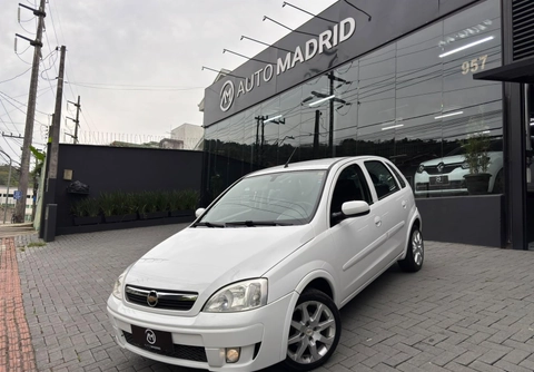 Chevrolet Corsa 2012 Branco — foto 1 de 3
