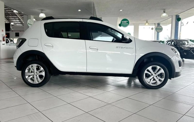 imagem-https://www.socarrao.com.br/sc-vehicle-images-prod/4355453/1792007629928-8569936_3_B_b48206eceb.jpeg