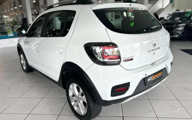 imagem-https://www.socarrao.com.br/sc-vehicle-images-prod/4355453/1792007629933-8569936_6_B_2156c7506f.jpeg