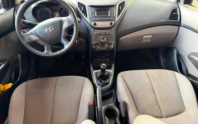 imagem-https://www.socarrao.com.br/sc-vehicle-images-prod/4355517/1792008043944-5742aebfcdb140aa9a54151a5f447b4b_1792007802098.jpg