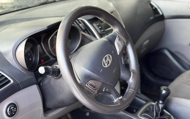 imagem-https://www.socarrao.com.br/sc-vehicle-images-prod/4355517/1792008043945-4636f313c2564f88ad843954fced5bba_1792007802100.jpg