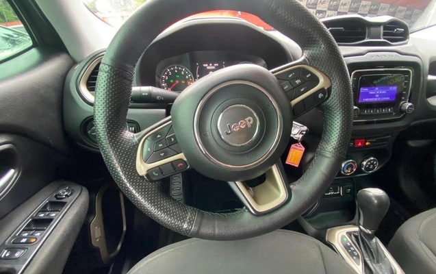 imagem-https://www.socarrao.com.br/sc-vehicle-images-prod/4355524/1792008154082-8567480_8_B_3582ce8a45.jpeg