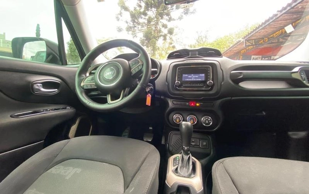imagem-https://www.socarrao.com.br/sc-vehicle-images-prod/4355524/1792008154087-8567480_8_B_014deb9e4a.jpeg