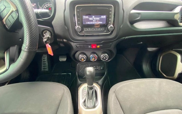 imagem-https://www.socarrao.com.br/sc-vehicle-images-prod/4355524/1792008154089-8567480_4_B_de124a61b6.jpeg