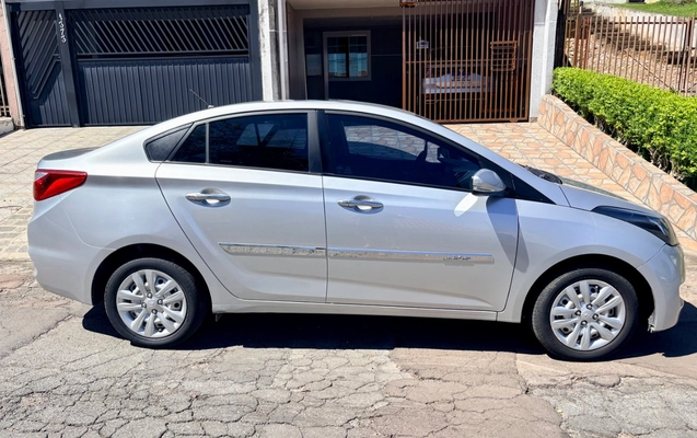 imagem-https://www.socarrao.com.br/sc-vehicle-images-prod/4355560/1792008749066-SU1HXzk0MTUuanBlZw.jpeg