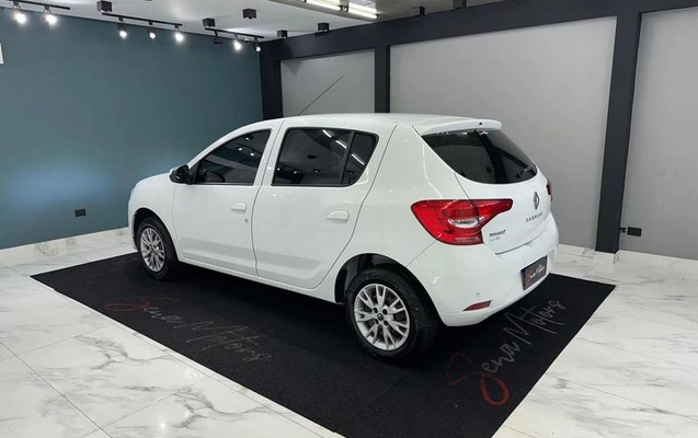 imagem-https://www.socarrao.com.br/sc-vehicle-images-prod/4355702/1792009506203-8560465_6_B_95d64f0052.jpeg